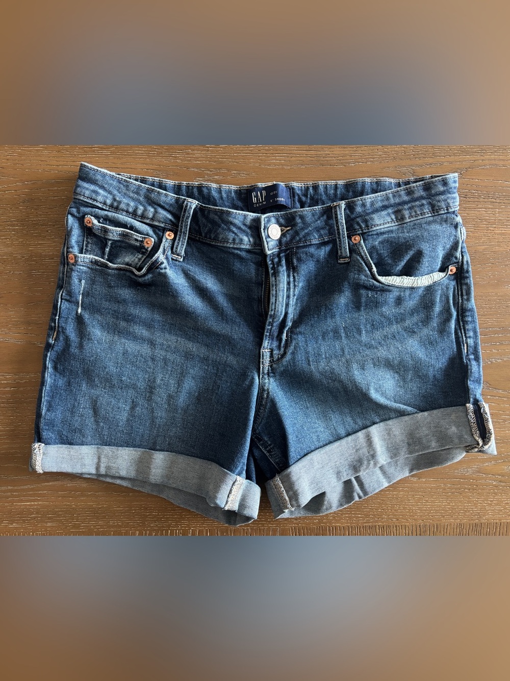 GAP Women's 5” Cuffed Dark Blue Denim Shorts Size 12